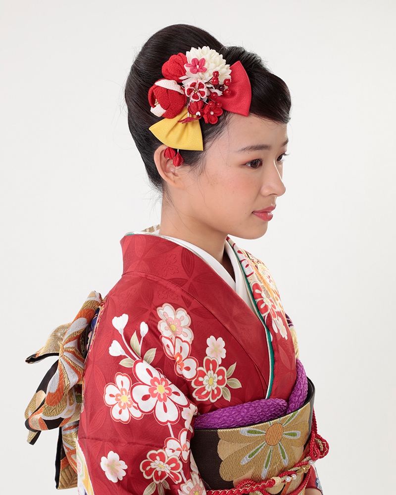 振袖レンタルショップkimono Yuubi 髪飾り ちりめん細工 赤小粒椿